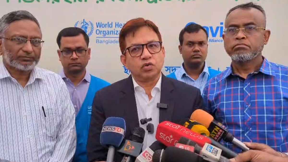 কোনো ধরনের টিকার সংকট আপাতত নেই: স্বাস্থ্য সচিব