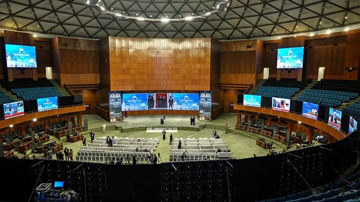 ইসলামাবাদে ইরান-যুক্তরাষ্ট্রের সরাসরি আলোচনা শুরু