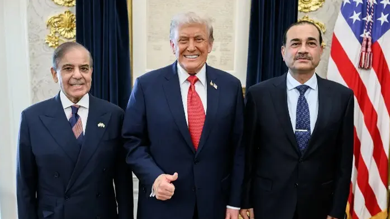 পাকিস্তানকে চাপ দিয়ে চুক্তির কাজ সেরেছে যুক্তরাষ্ট্র