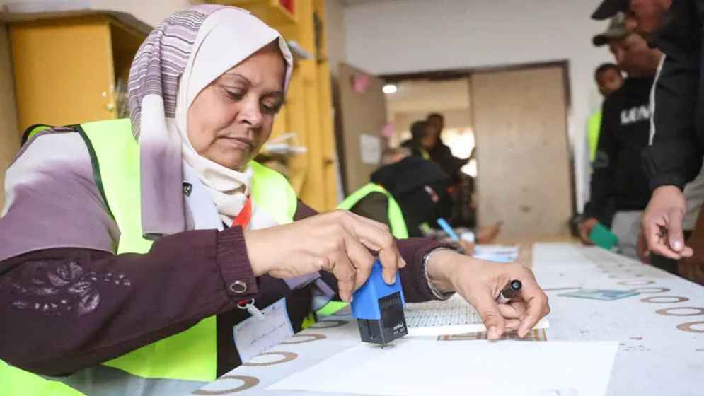 ফিলিস্তিনের নির্বাচনে আব্বাসপন্থিদের নিরঙ্কুশ জয়