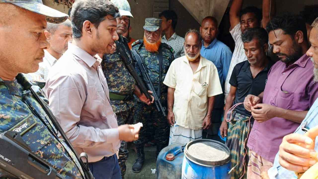 পঞ্চগড়ে বসতবাড়ি থেকে ১০০ লিটার ডিজেল জব্দ, জরিমানা