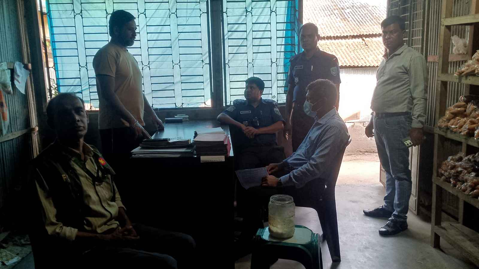 পঞ্চগড়ে খাদ্যে নিষিদ্ধ অ্যামোনিয়া ব্যবহার, দুই প্রতিষ্ঠানকে জরিমানা