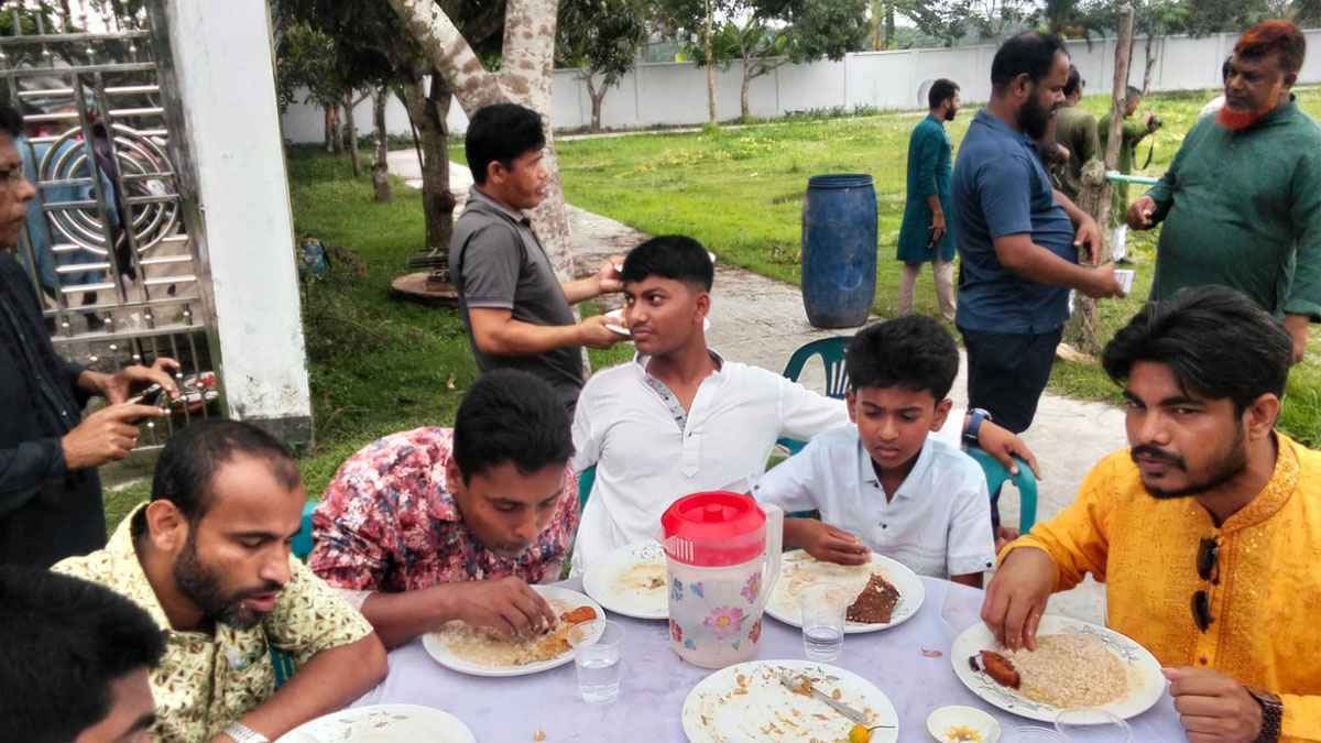 পিরোজপুরে বৈশাখ উদযাপনে ইলিশের বদলে পান্তায় কোরাল ও পাঙ্গাস