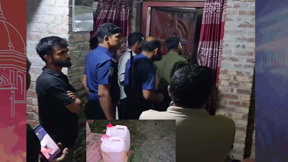 নাটোরে গোয়ালঘর থেকে ৮ লিটার পেট্রোল জব্দ