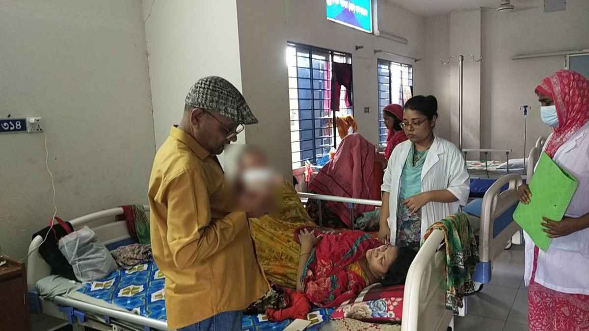 বিকলাঙ্গ নবজাতককে ফেলে দিতে বললেন বাবা, মায়ের দৃঢ় মনোবলে রক্ষা