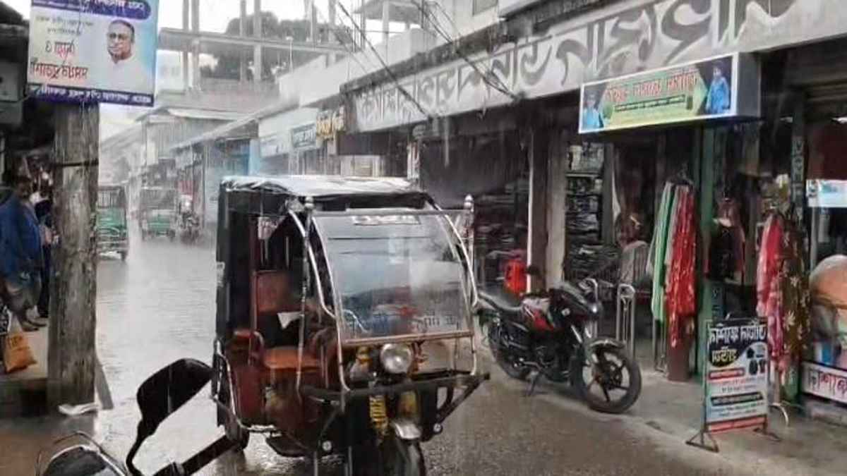 পটুয়াখালীতে মাঝারি ও ভারী বৃষ্টিপাত অব্যাহত