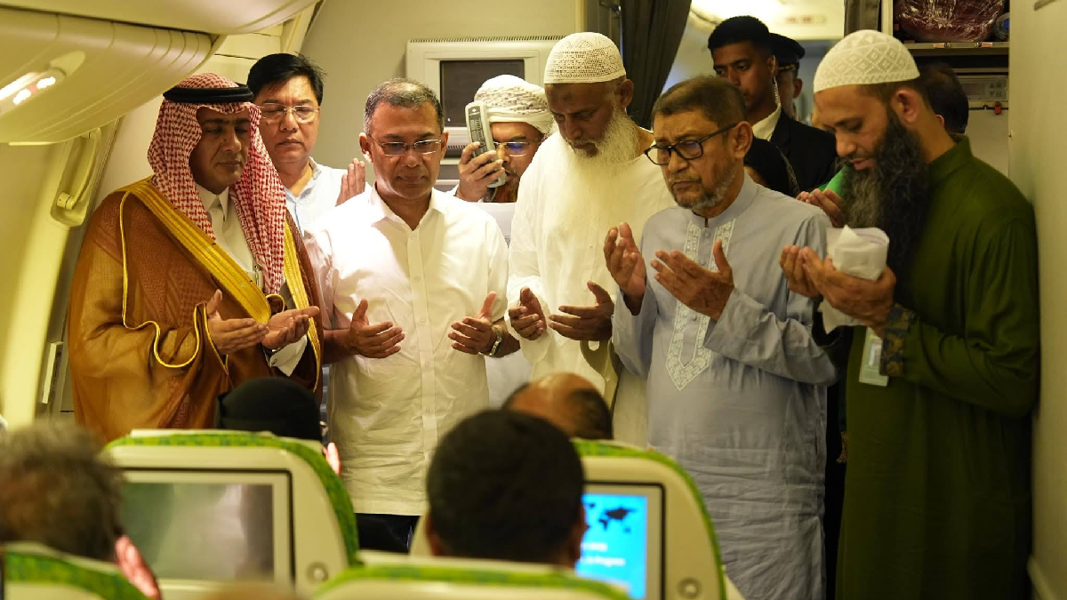 হজ ফ্লাইটের উদ্বোধন করলেন প্রধানমন্ত্রী