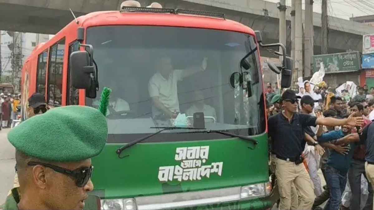 ‘কৃষক কার্ড’ বিতরণ করতে টাঙ্গাইলে প্রধানমন্ত্রী