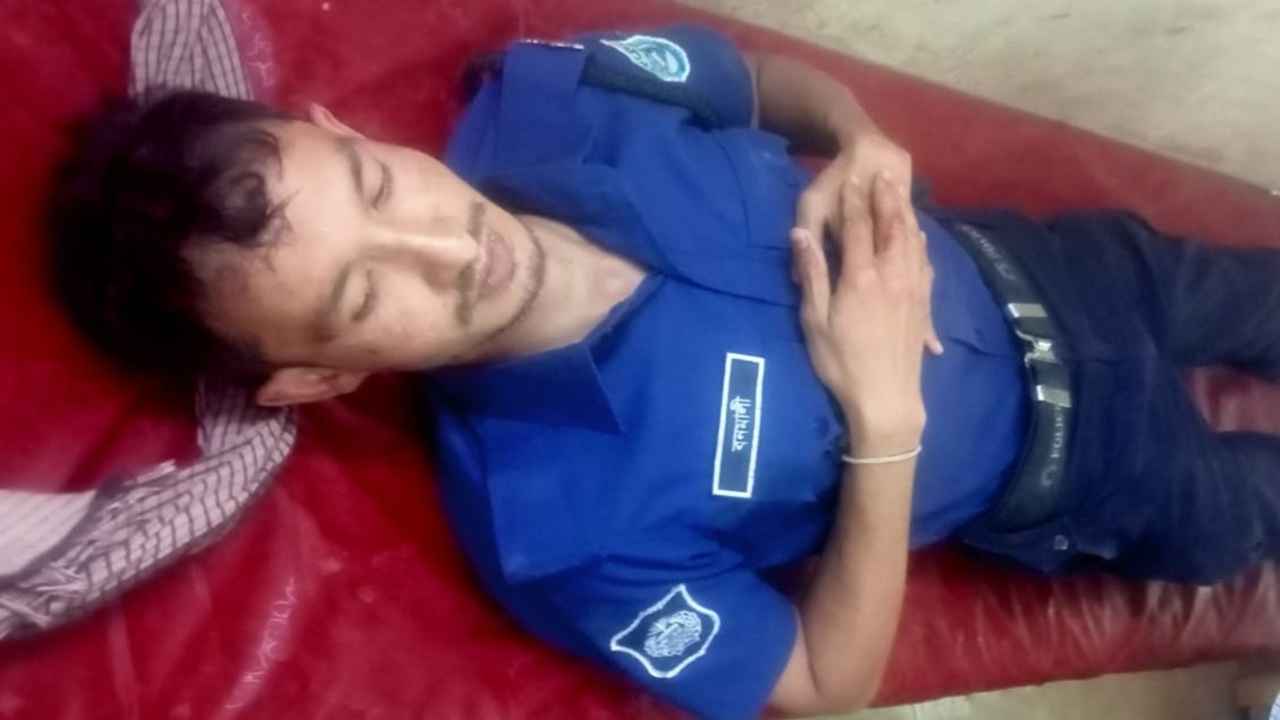 তেঁতুলিয়ায় পুলিশের মাথায় আঘাত করে পালাল গরু চোর