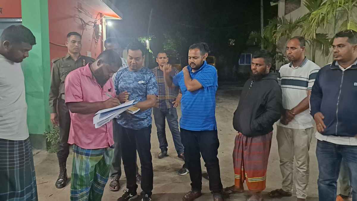 তেঁতুলিয়ায় ৩২০ লিটার ডিজেল জব্দ, ব্যবসায়ীর জেল