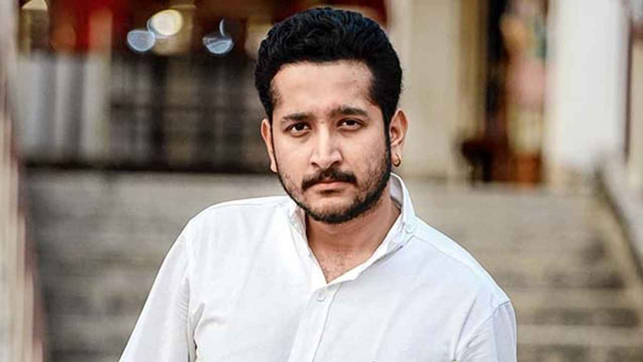 তবে কি রাজনীতিতে নাম লেখালেন পরমব্রত? 