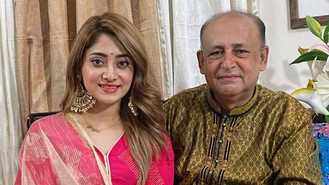 কারাগারে পূজা চেরির বাবা, মুখ খুললেন অভিনেত্রী