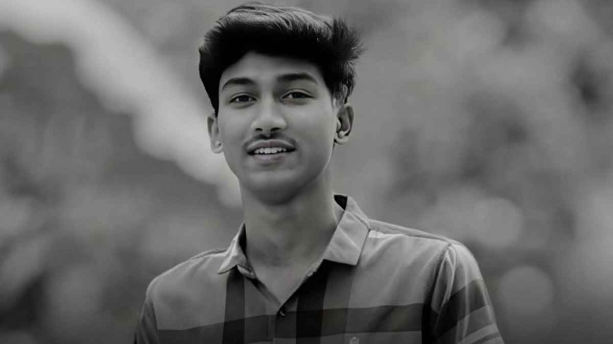 মোটরসাইকেলের তেল কিনতে যাওয়াই কাল হলো কলেজছাত্র মাহাথিরের