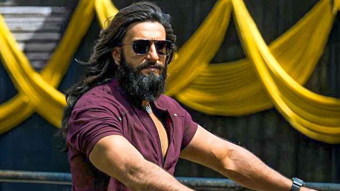 রণবীর সিংয়ের মতো হতে চাই, স্কুলের খাতায় লিখল ছাত্র