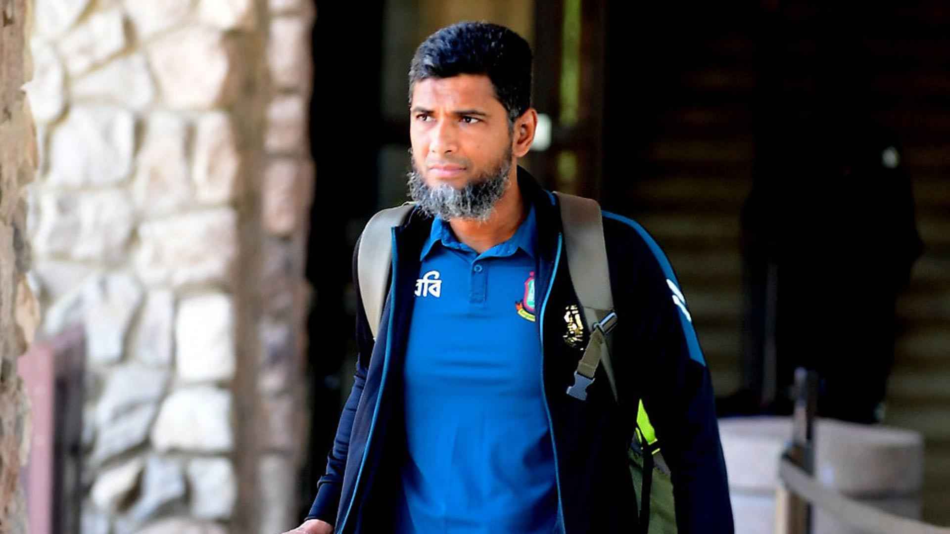 ৪০ পেরিয়ে প্রাইম ব্যাংকে ফিরলেন মাহমুদউল্লাহ, তামিমকে দিলেন কৃতিত্ব