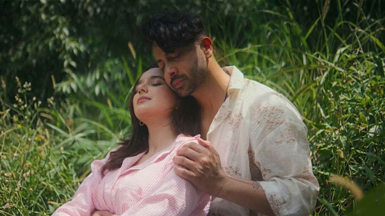 খেলা তো শুরু হয়ে গেল, শাকিবের ‘রকস্টার’-এর পোস্টার নিয়ে ভক্তরা