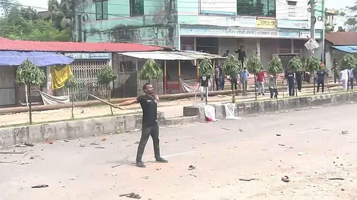 ট্রাইব্যুনালের কাঠগড়ায় ৬ আসামি, আবু সাঈদ হত্যা মামলার রায় পড়া শুরু