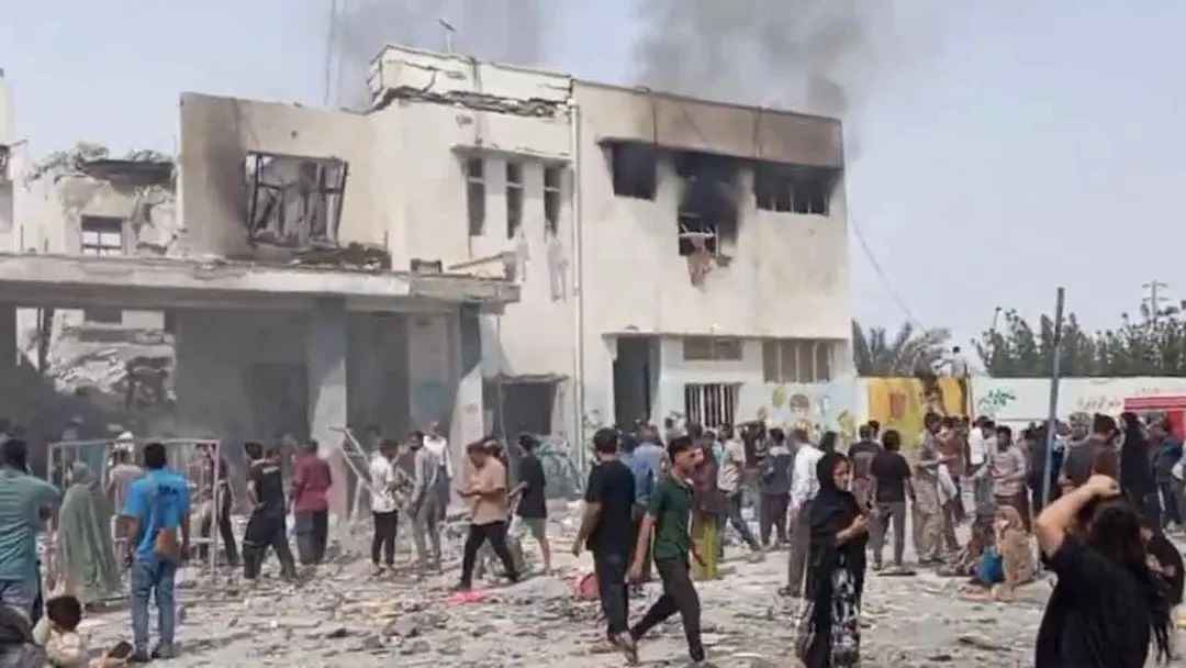 যুদ্ধবিধ্বস্ত ৭৭৫ স্কুল মেরামত করে ফেলেছে ইরান