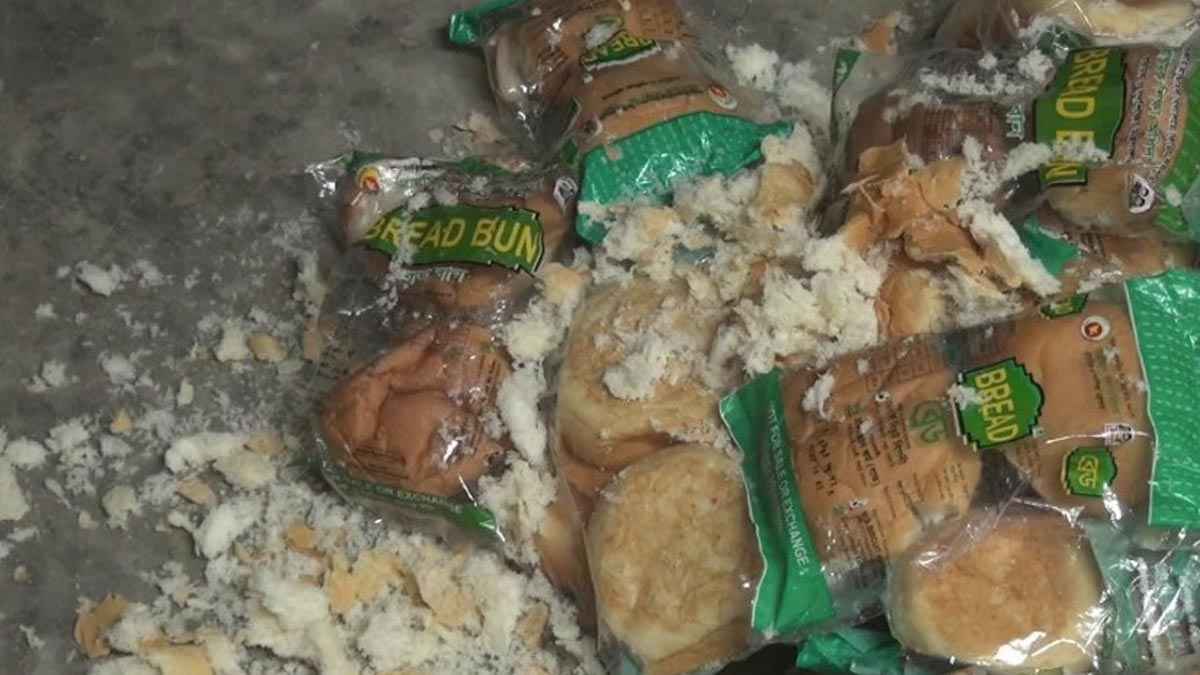 চাঁপাইনবাবগঞ্জে স্কুল ফিডিংয়ের খাবার খেয়ে ২০ শিক্ষার্থী অসুস্থ