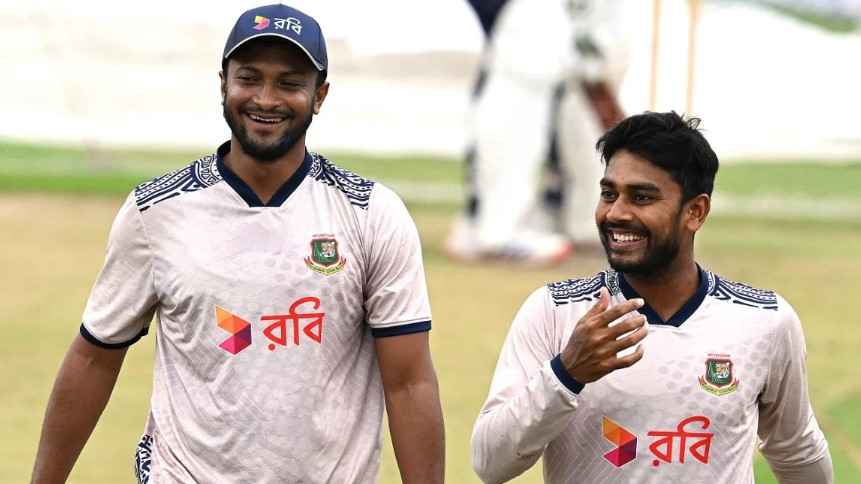 সাকিব প্রসঙ্গে কৌশলী অবস্থান মিরাজের