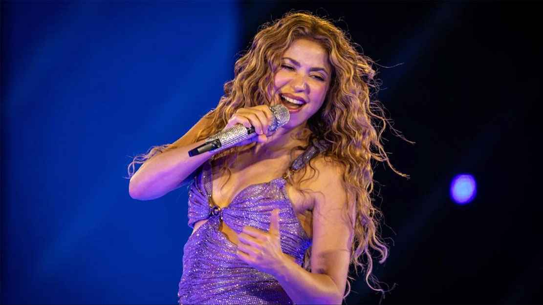 শোকের চাদরে ঢাকল শাকিরার শো