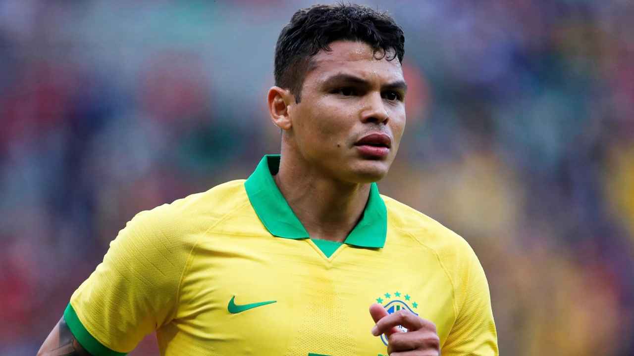 ৪১ বছর বয়সী থিয়াগো সিলভা ফিরছেন ব্রাজিলের বিশ্বকাপ দলে!