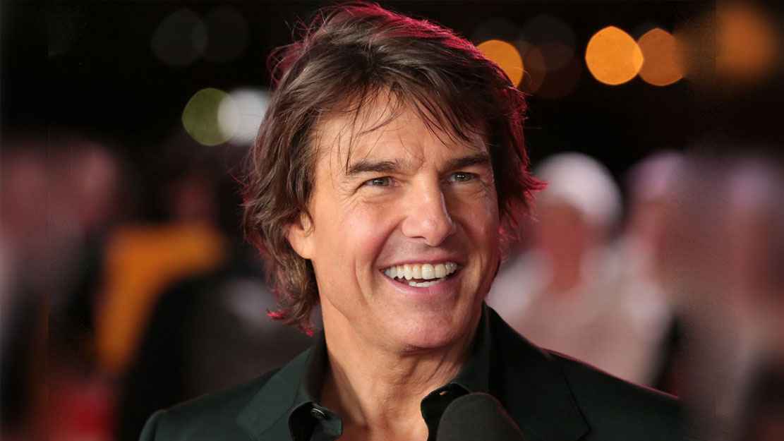 টাক মাথার ভুঁড়িওয়ালা চরিত্রে টম ক্রুজ, অবাক দর্শক 