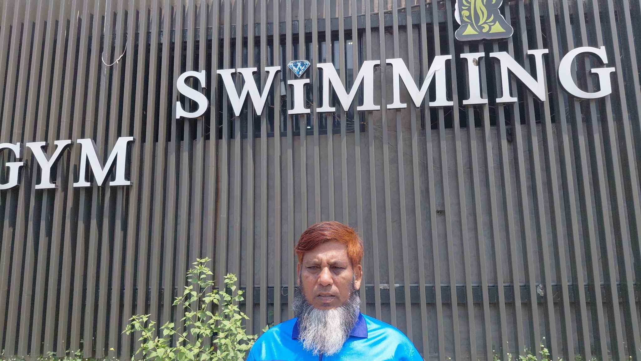 সাঁতার শেখানোর আজব কারিগর তোফাজ্জল