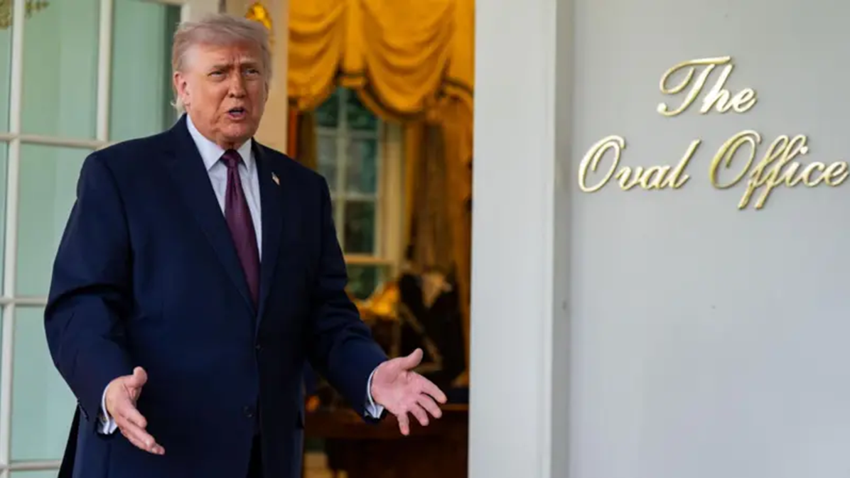 ইরানে অস্ত্র না পাঠাবে না চীন, হরমুজ প্রণালি খুলে দিচ্ছি: ট্রাম্প