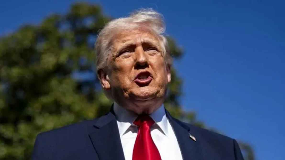 হরমুজে টোল দিয়ে চলাচল করা জাহাজ ‘আটকের নির্দেশ’ ট্রাম্পের