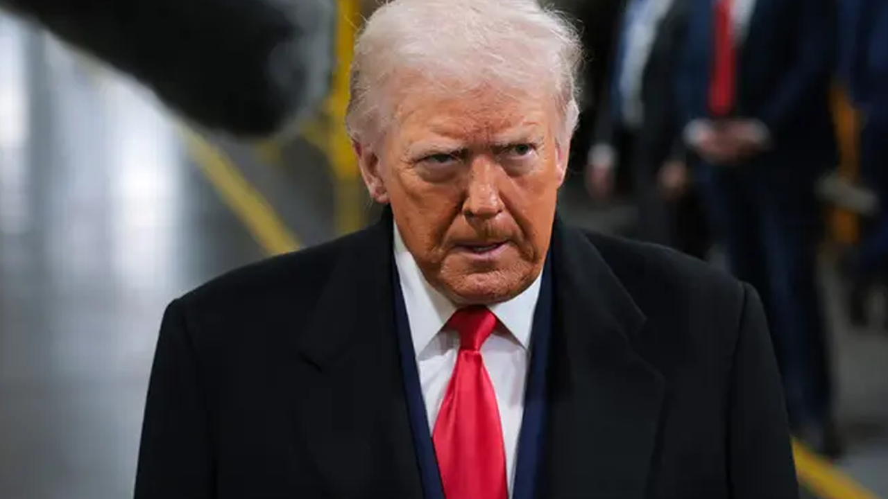 ইরানে আবার হামলা শুরুর কথা ভাবছেন ট্রাম্প