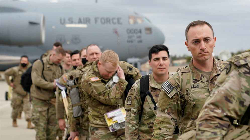 জার্মানি থেকে সেনা সরিয়ে নিচ্ছে যুক্তরাষ্ট্র!