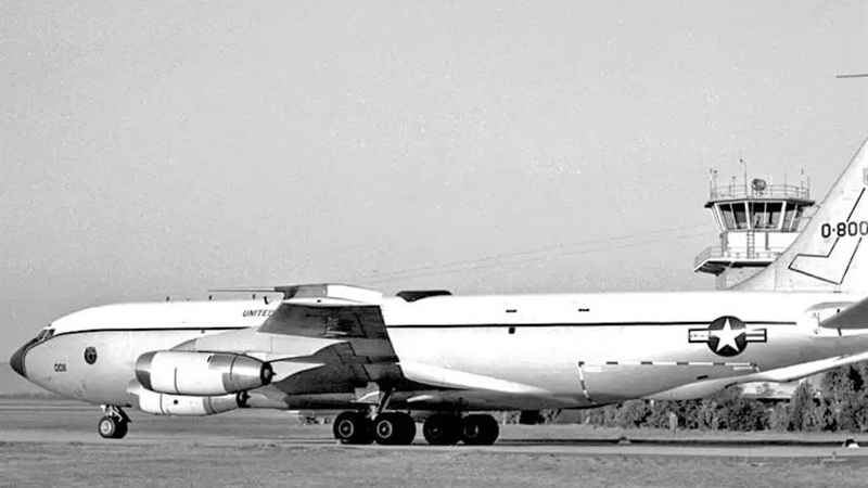 ইরান যুদ্ধে ৬৮ বছরের পুরোনো বিমান যুক্ত করেছে যুক্তরাষ্ট্র