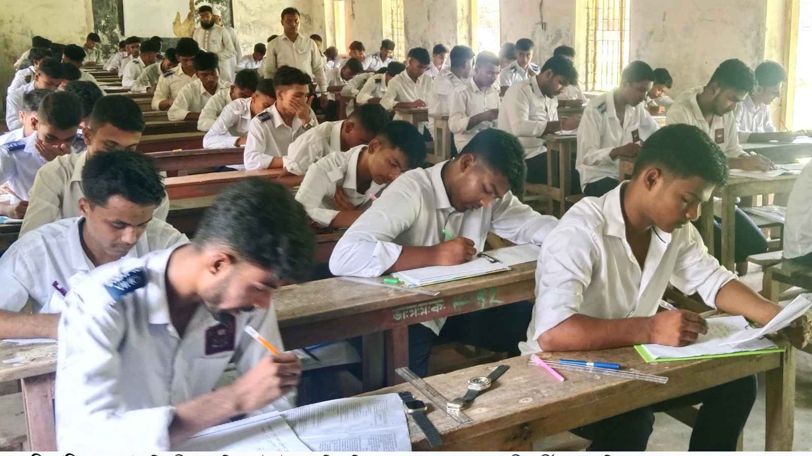 ভাণ্ডারিয়ায় অনুপস্থিত ৮৩ পরীক্ষার্থী