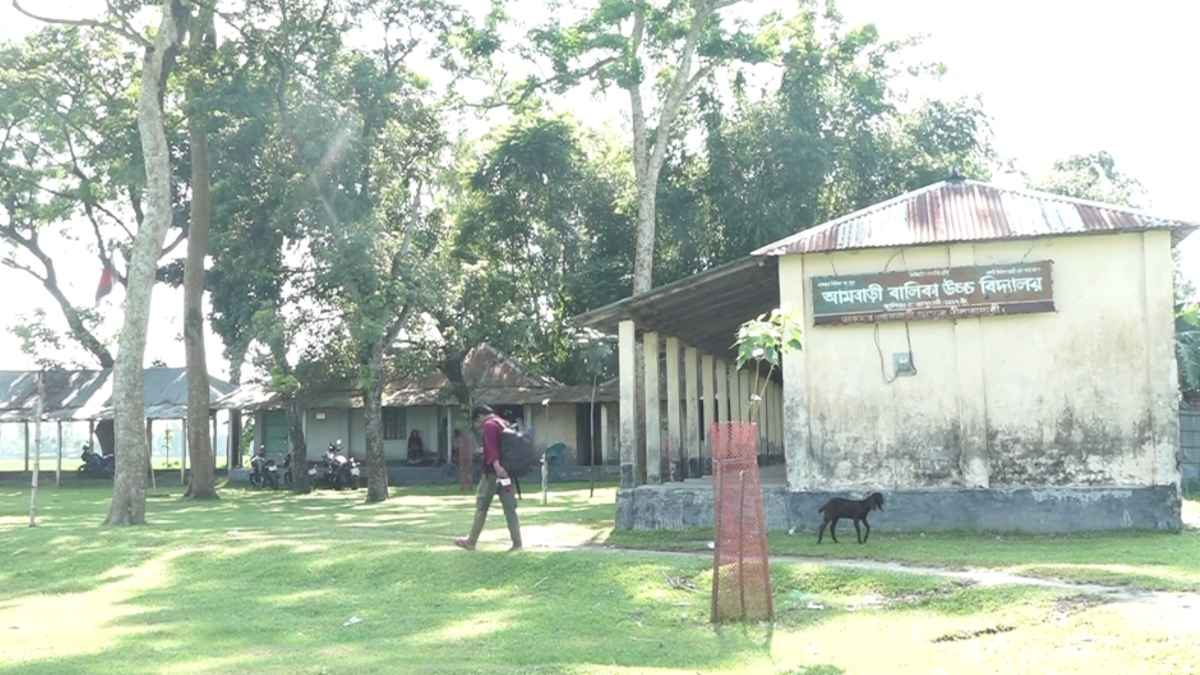 ডোমারে এক স্কুলের সবাই ফেল