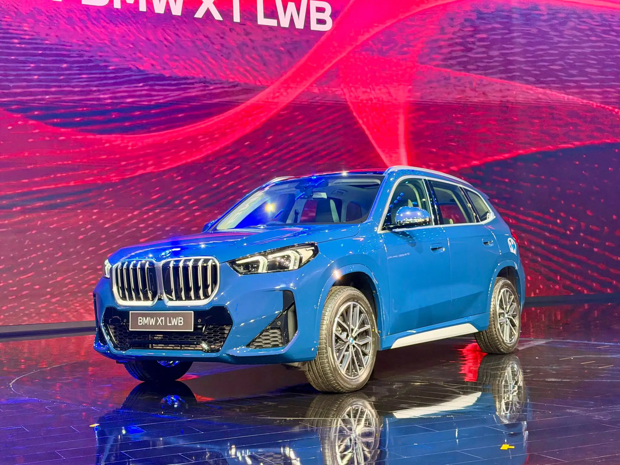 1787396322_BMW-X1-LWB-Launched-in-India-2026-08-6e807b62dce9d237bae4cd788876990d-scaled-1