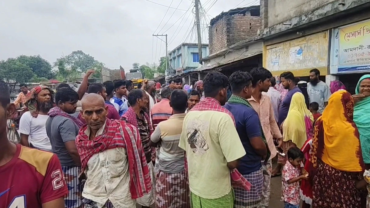 চাঁপাইনবাবগঞ্জে নির্মাণাধীন কালভার্টের গর্তে পড়ে দুই বাইক আরোহী নিহত