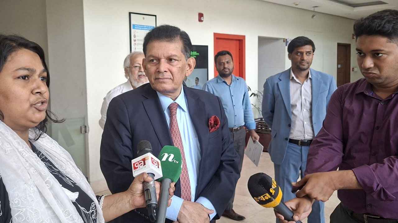 নেপালে বন্যা ও ভূমিধসে আক্রান্তদের পাশে থাকবে বাংলাদেশ: মন্ত্রী