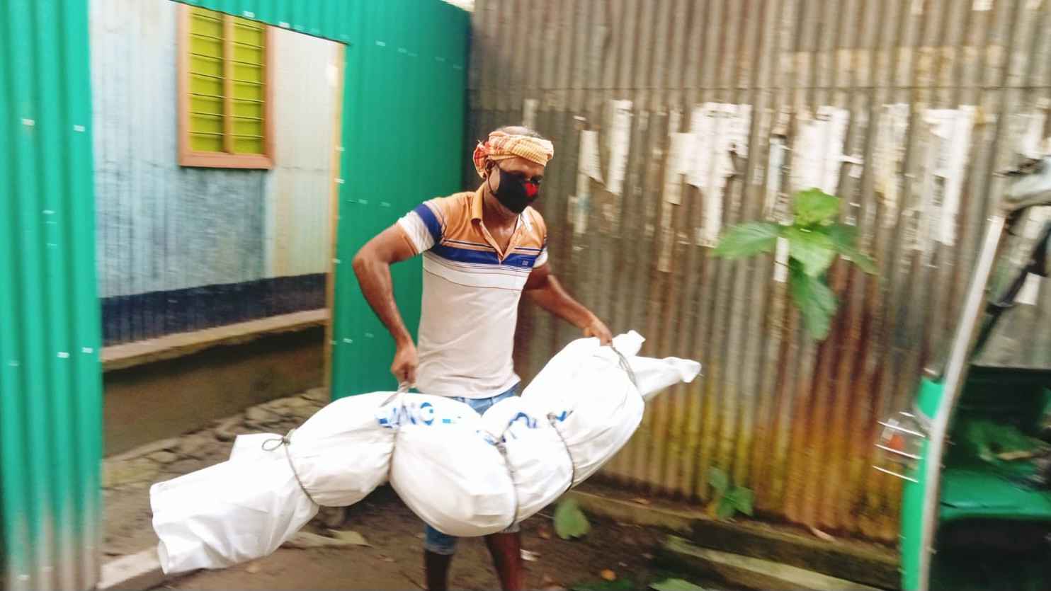 টাঙ্গাইলে যুবককে শ্বাসরোধে হত্যার অভিযোগ, বস্তাবন্দী লাশ উদ্ধার