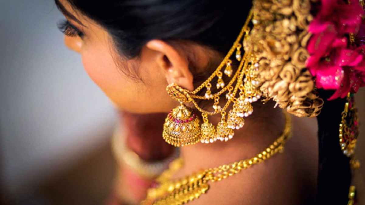 স্বর্ণের দামে বড় লাফ, ভরি ছাড়াল সোয়া ২ লাখ
