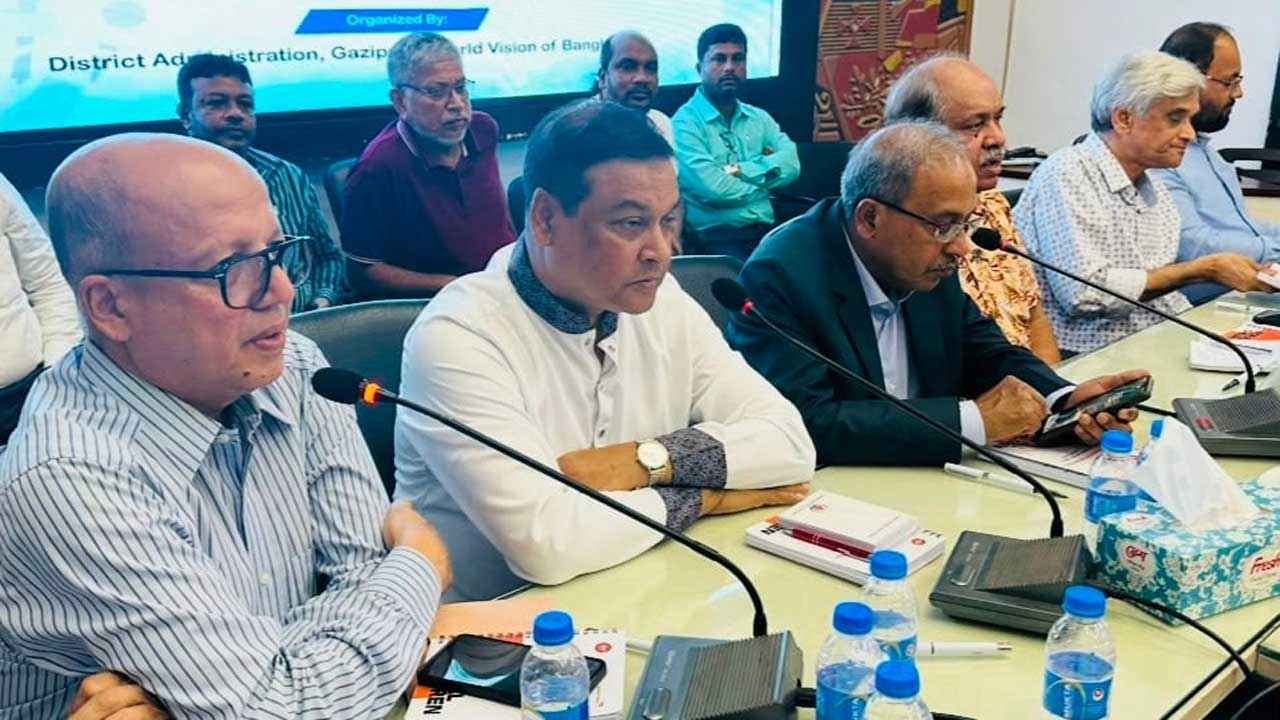 ক্ষমতাবানকে প্রশ্ন করা সাংবাদিকের কাজ: কাদের গনি চৌধুরী