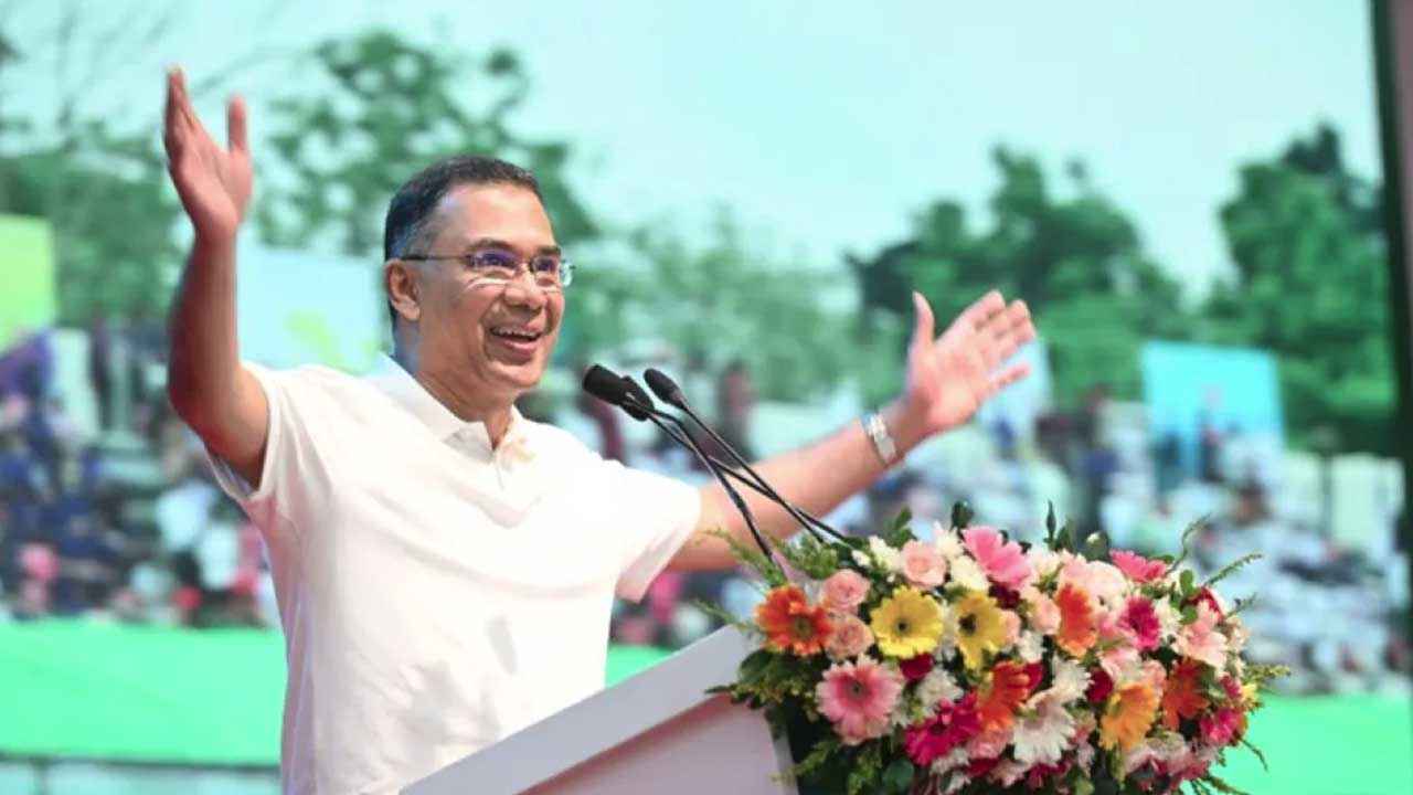 তারেক রহমানকে বরণের অপেক্ষায় চট্টগ্রাম