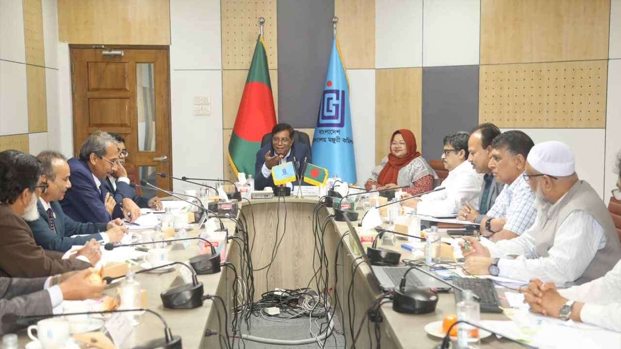 গবেষণার পরিমাণ বাড়াতে বড় বিনিয়োগের পরিকল্পনা ইউজিসির