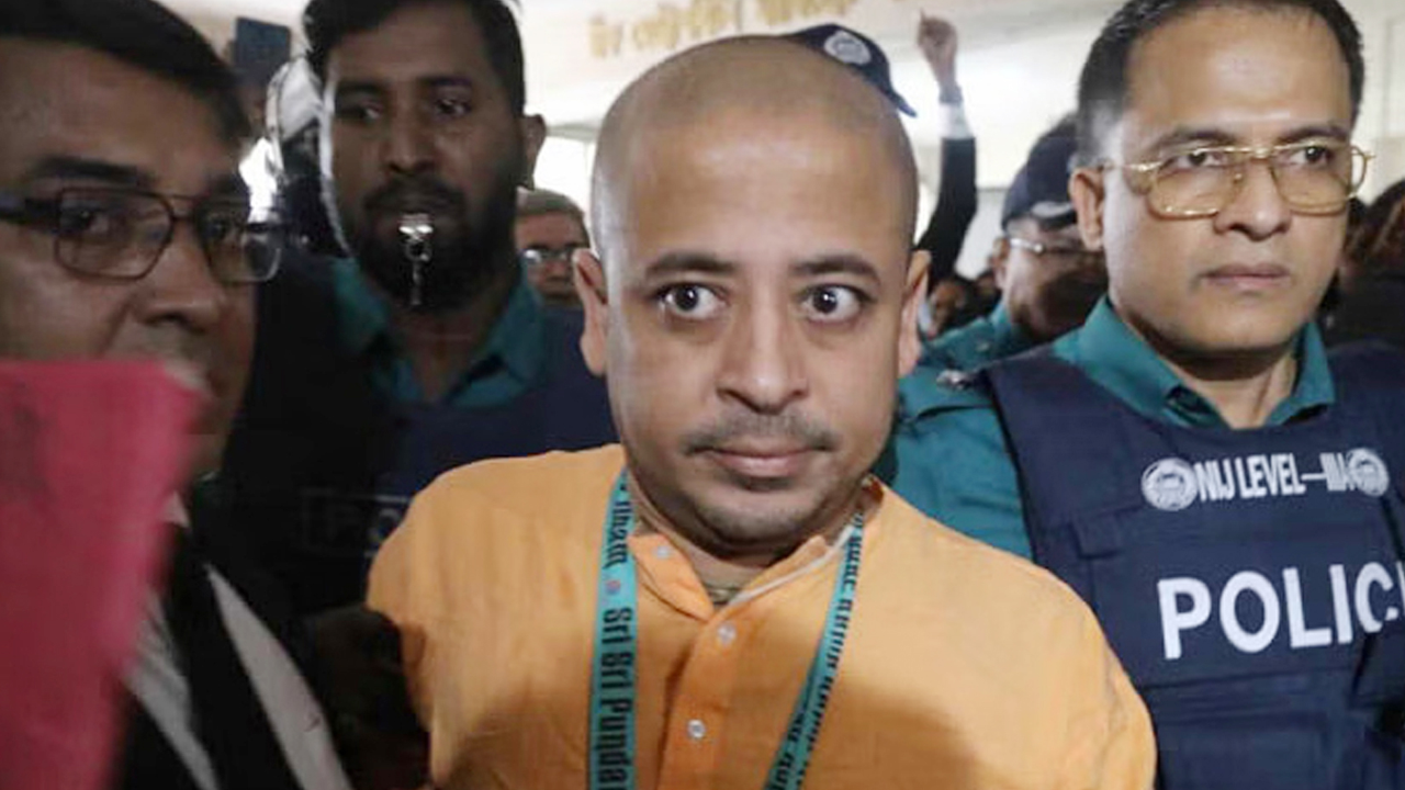 দুই মামলায় চিন্ময় কৃষ্ণের জামিন, বাকি দুটির শুনানি ১৬ আগস্ট