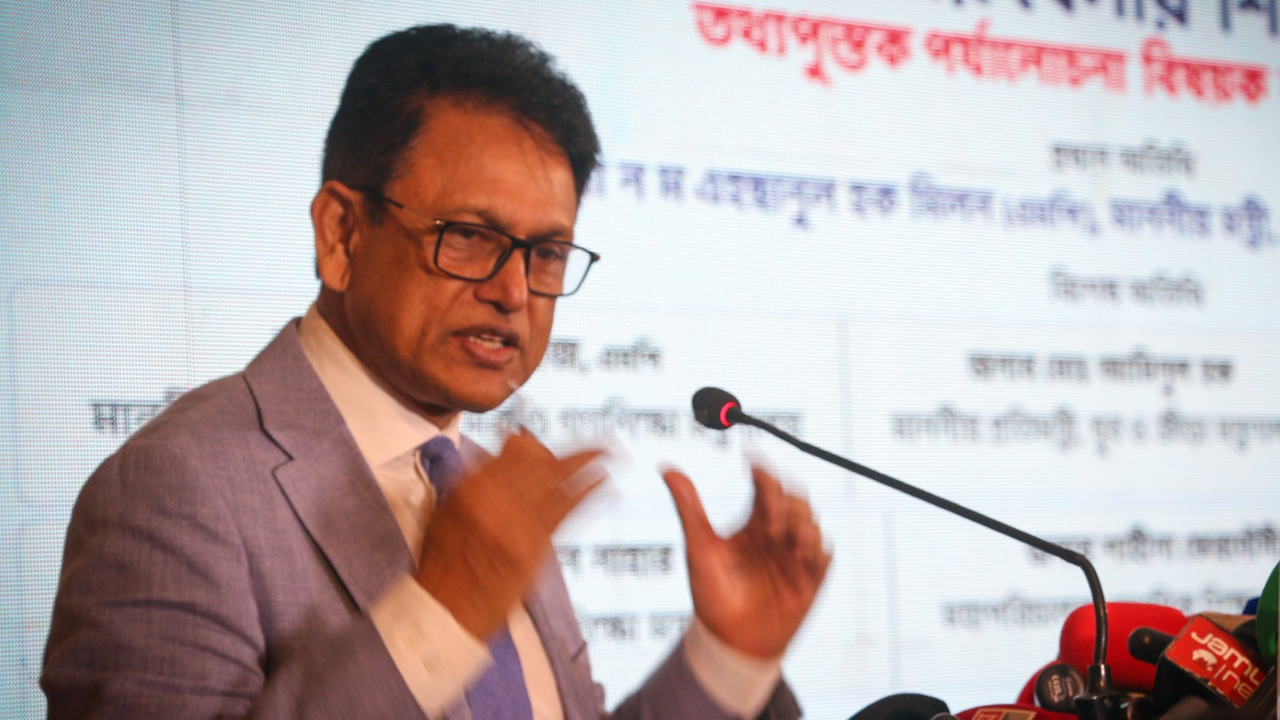 খেলায় খেলায় শিশুদের শেখাতে হবে: শিক্ষামন্ত্রী