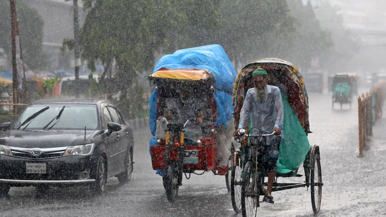 ঢাকাসহ ১৩ জেলায় বজ্রবৃষ্টির আভাস, নদীবন্দরে সতর্কতা