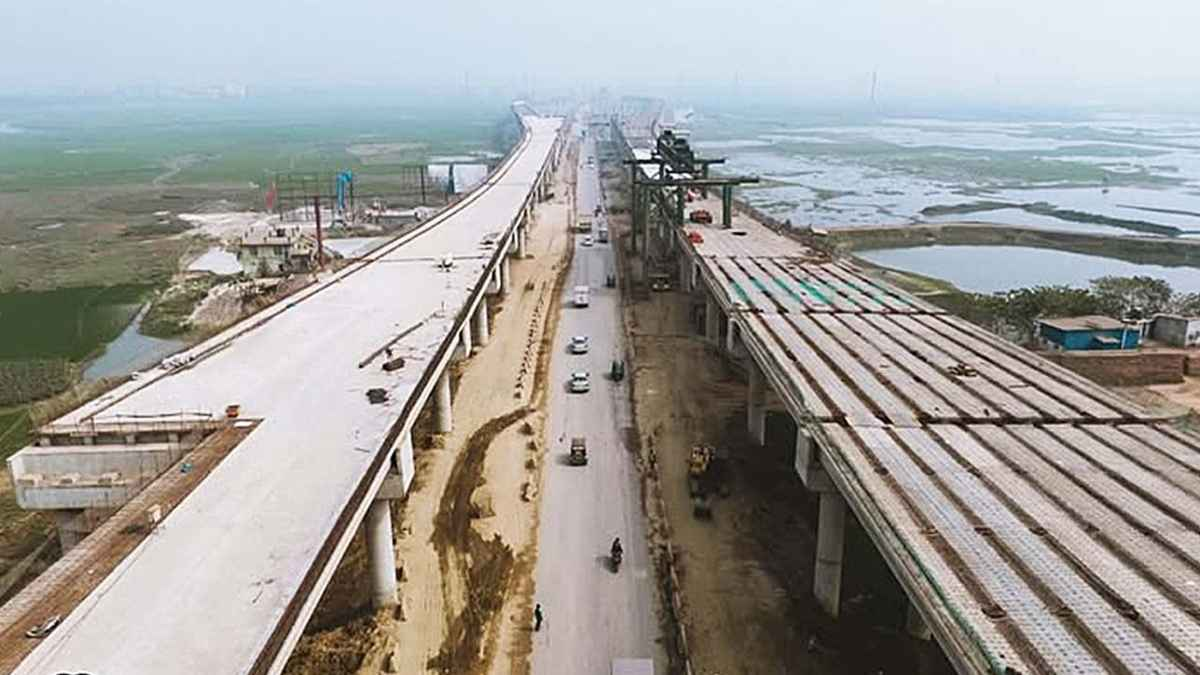 গুণগত মান বজায় রেখে আশুলিয়া এক্সপ্রেসওয়ের কাজ শেষ করার নির্দেশ