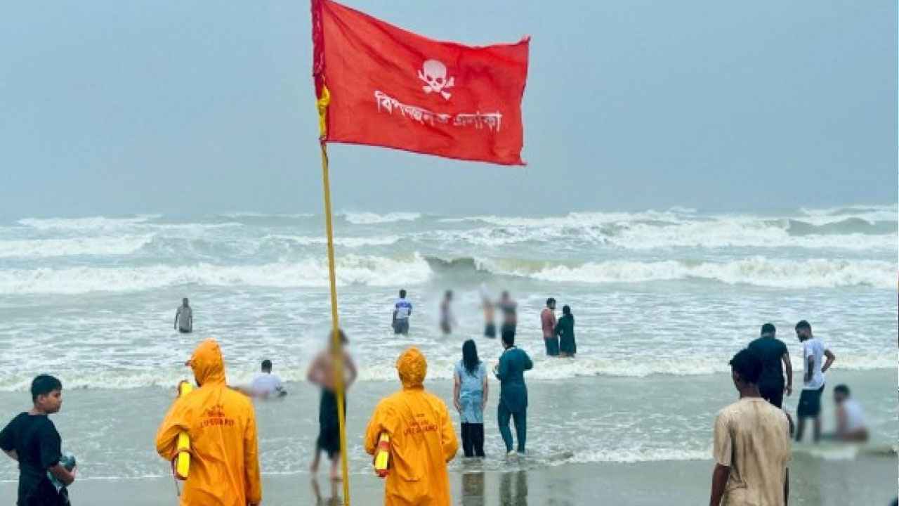 বঙ্গোপসাগরে নিম্নচাপ: চার সমুদ্রবন্দরে ৩ নম্বর সতর্ক সংকেত