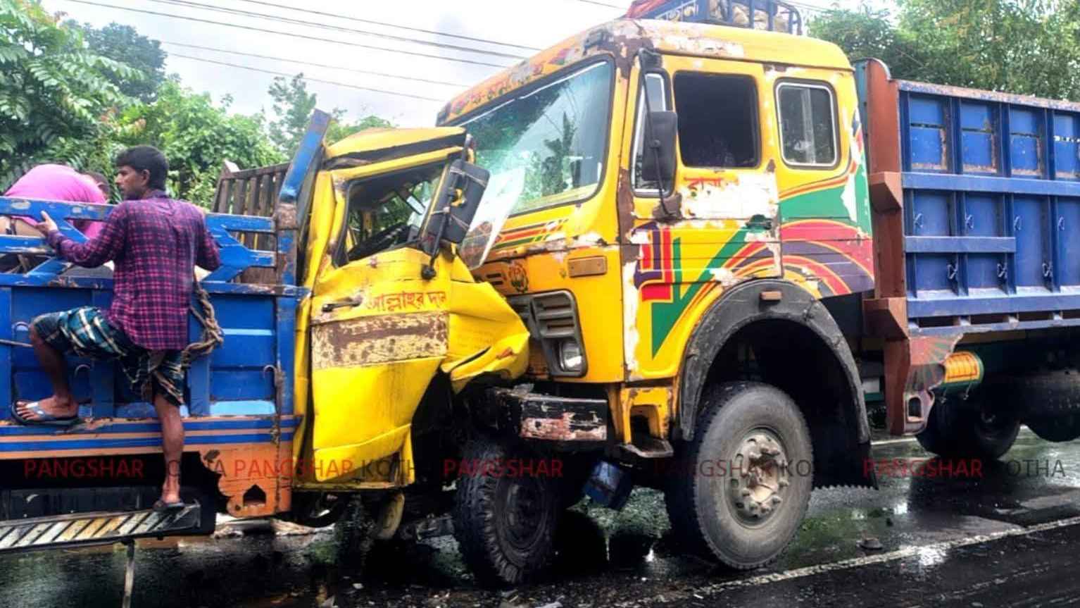রাজবাড়ীতে বিকল ট্রাক মেরামতের সময় চাপা পড়ে চালক নিহত
