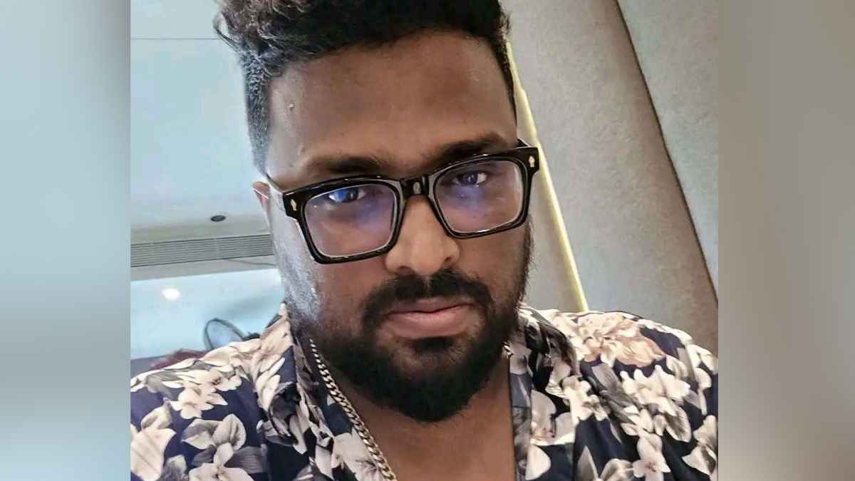 মোটরসাইকেলের নিয়ন্ত্রণ হারিয়ে গাছের সঙ্গে ধাক্কা, প্রাণ গেল ঠিকাদারের